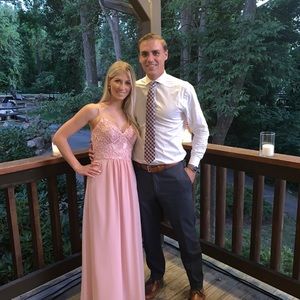 Bridesmaid dress that could work as a beautiful maxi or prom dress! Worn once